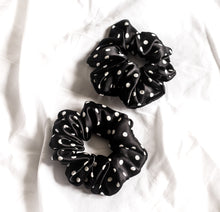 Load image into Gallery viewer, 100% Pure Mulberry Silk Hair Scrunchie - Polkadot
