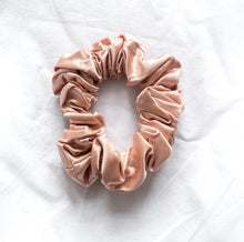 Load image into Gallery viewer, 100% Pure Mulberry Silk Large Scrunchies
