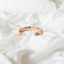 Load image into Gallery viewer, Crown Wee Bands 18k Rose Gold
