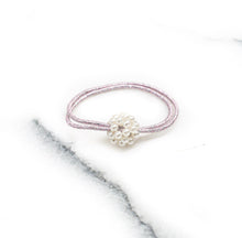 Load image into Gallery viewer, Pearls on Glitter Ties

