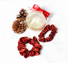 Load image into Gallery viewer, Large &amp; Medium Silk Scrunchies Bauble Set (More Colours)
