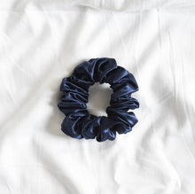 Load image into Gallery viewer, 100% Pure Mulberry Silk Large Scrunchies
