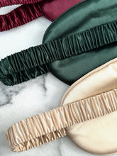 Load image into Gallery viewer, 100% Pure Silk Anti-Ageing Eye Mask
