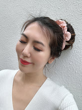 Load image into Gallery viewer, 100% Mulberry Silk Multi Hair Curler Scrunchie
