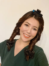 Load image into Gallery viewer, 100% Pure Mulberry Silk Heatless Hair Curler
