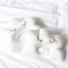Load image into Gallery viewer, 100% Pure Silk Baby Head Shaping Pillow - Reversible
