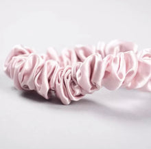 Load image into Gallery viewer, 100% Pure Mulberry Silk Hair Scrunchies Medium
