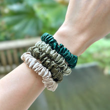 Load image into Gallery viewer, 100% Pure Mulberry Silk Hair Scrunchies - Back to Nature
